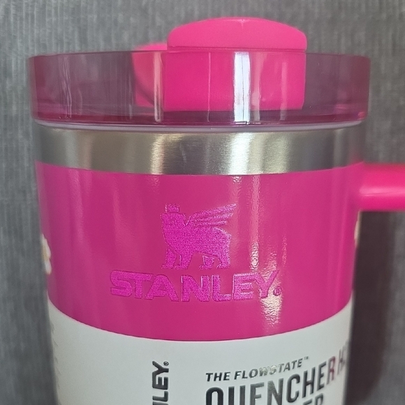 Stanley Pink Quencher H2.0 Tumbler, New, 40oz., Strawberry Shortcake - Picture 5 of 14